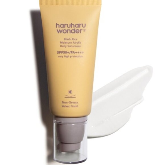 Haruharu Wonder Daily Sunscreen - Black Rice Moisture Airyfit 50ml (1.69fl.oz) - Picture 6 of 6